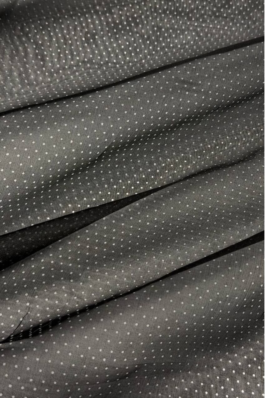 Juoda perforuota šilko organza 2 Juoda perforuota šilko organza 2