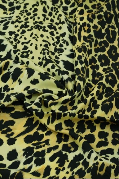 Kolekcinis leopardo rašto viskozės trikotažas Kolekcinis leopardo rašto viskozės trikotažas